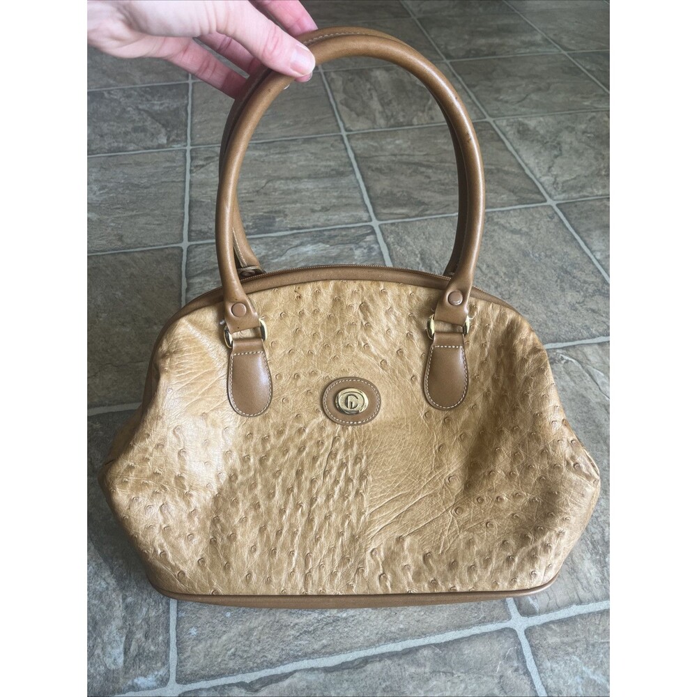 Carryland Vintage Leather Tan Purse